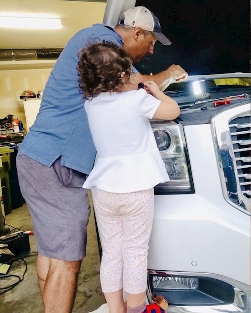 "Ona baš sve želi raditi sa mnom."