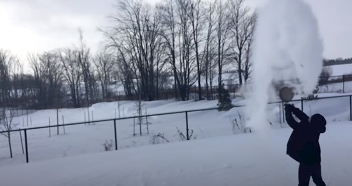 VIDEO Na jako niskoj temperaturi vruću vodu možete pretvoriti u "snijeg", evo kako
