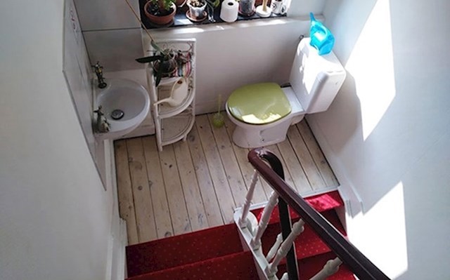 4. Wc nasred stubišta? Ozbiljno??