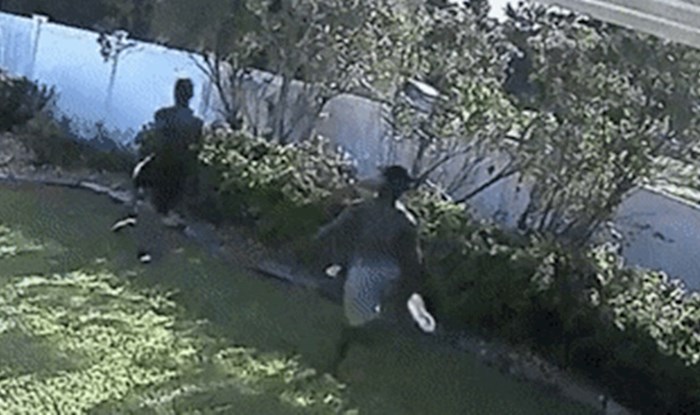 Tijekom lova na kriminalce, jedan policajac nije htio gubiti vrijeme na preskakivanje ograde