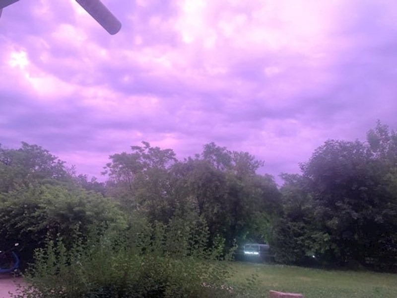 5. Ljubičasto nebo, fotkano u njemačkom Freiburgu