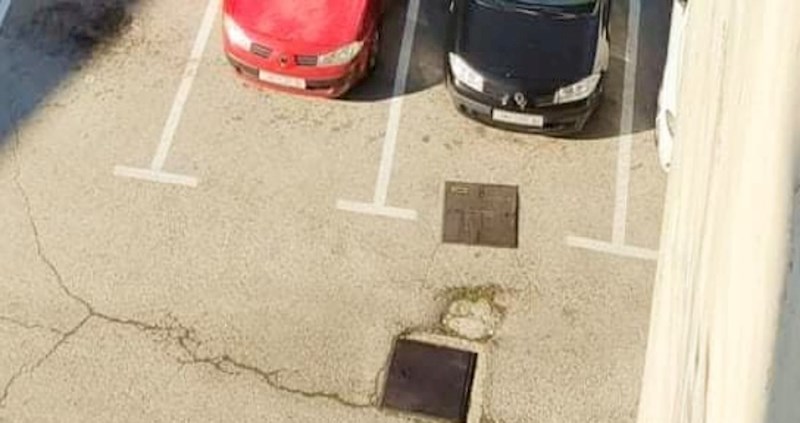 Ljudi su spremni na sve kako bi ljeti uhvatili parking u hladu, fotka iz Dalmacije to potvrđuje
