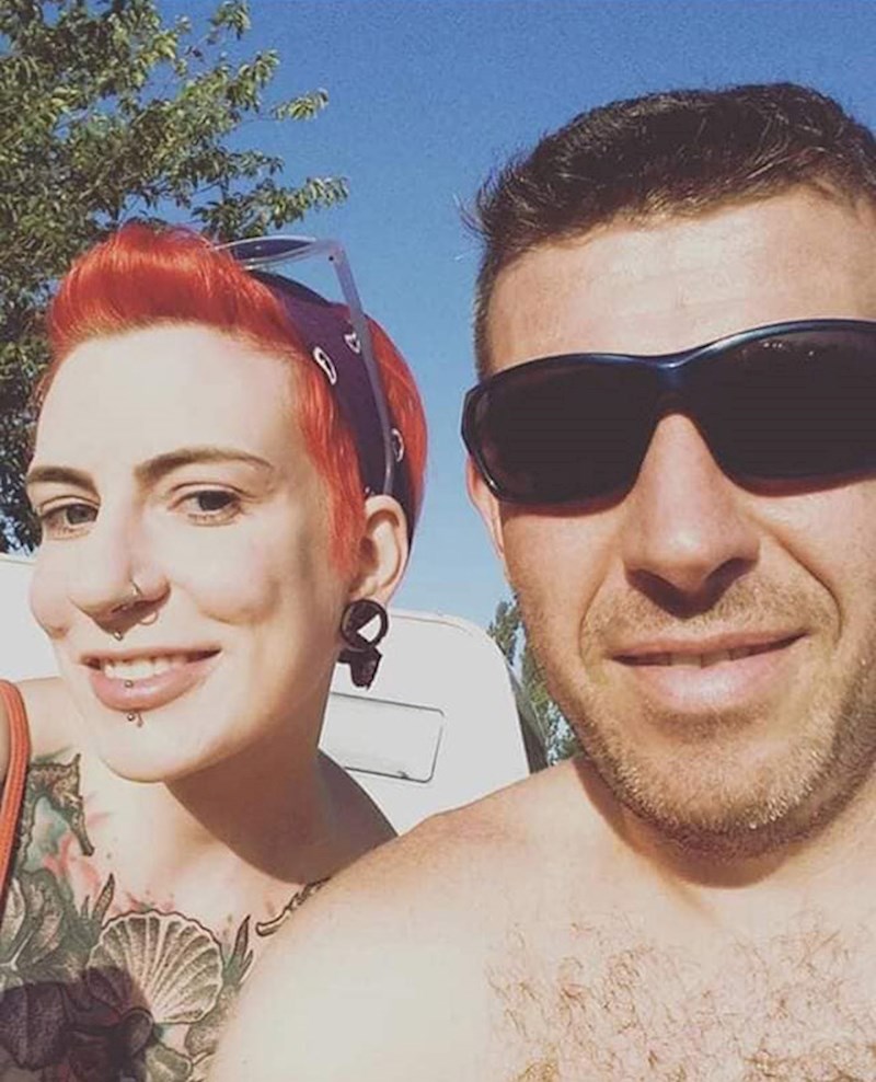 9. Sandler se opušta na moru