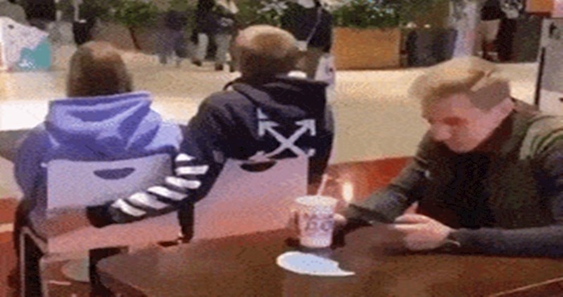 Lik nije mogao skupiti hrabrosti da zagrli curu, pa se umiješao slučajni promatrač