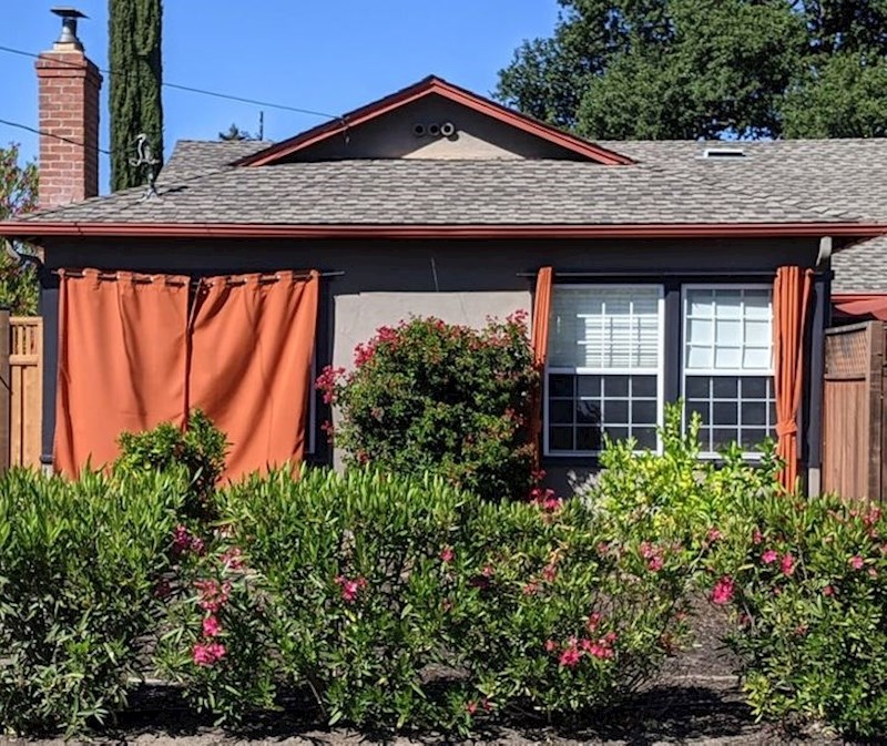 3. Zavjese s vanjske strane, a rolete s unutrašnje👌