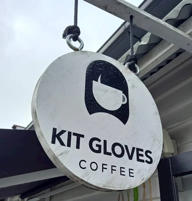 14. Logo kafića koji je inspiriran izgledom vlasnice, ali i kavom