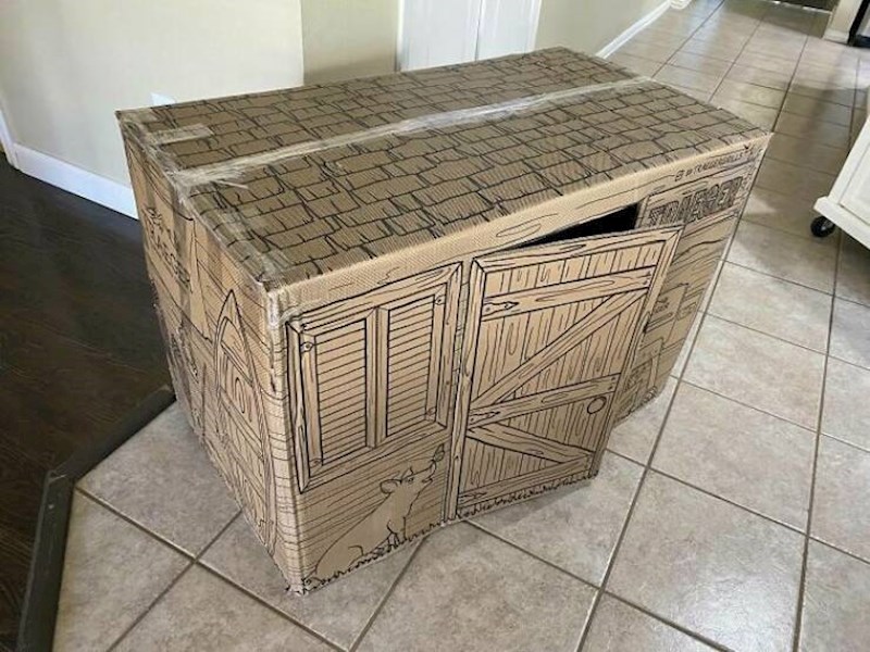 15. Kutija za grill koja se može transformirati u dvorac za klince