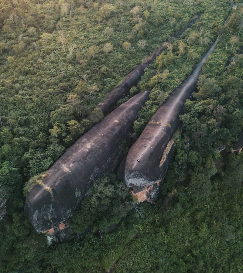 4. Stijene koje izgledaju poput kitova, Tajland.