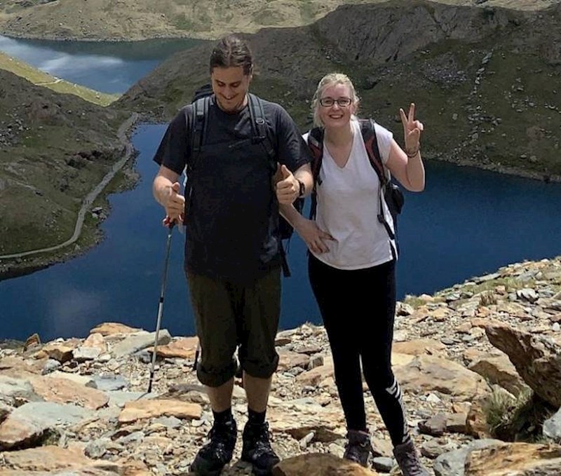 12. Ovo nije njegov štap za planinarenje