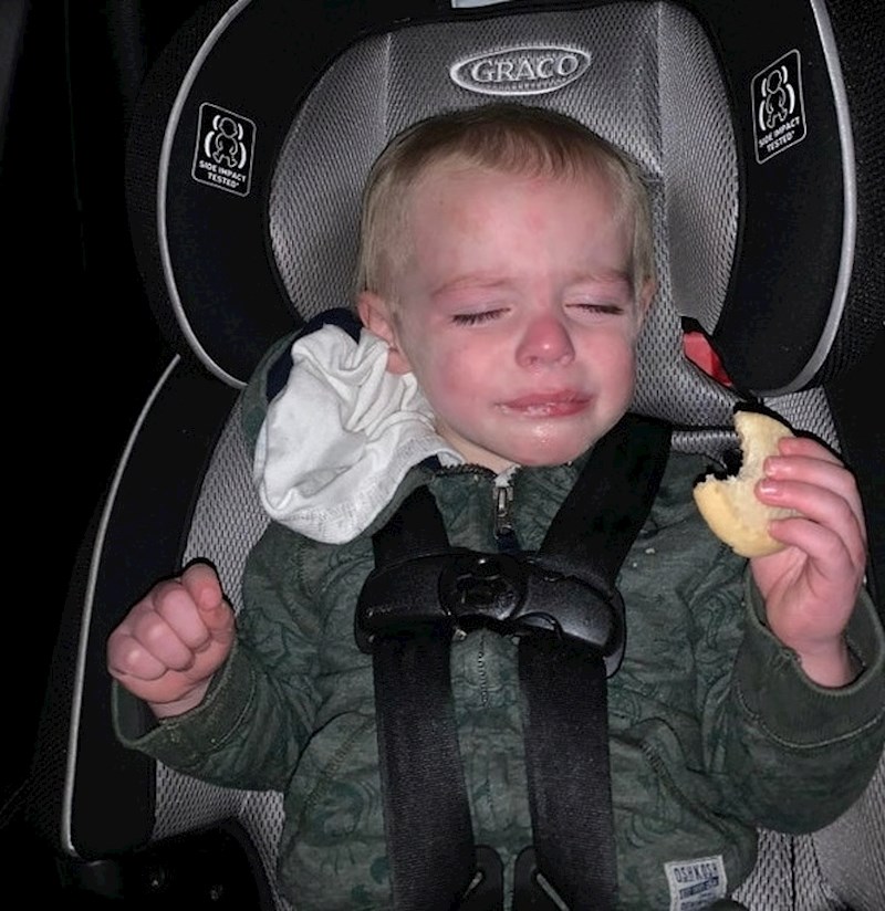 "Htio je keksić, iako ima jedan u ruci i dva u krilu."