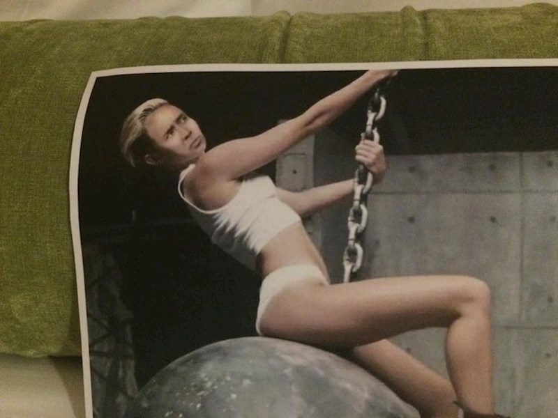 20. "Zatražio sam Nicholasa Cagea na jastuku u hotelu u kojem sam odsjeo. Moram priznati da su se zaista potrudili."