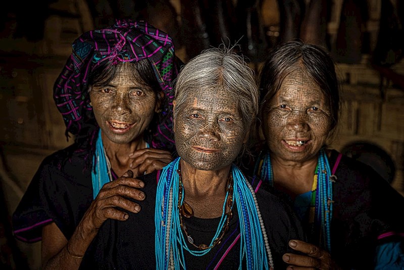 #40 "Prijateljice"; Myanmar (Burma)