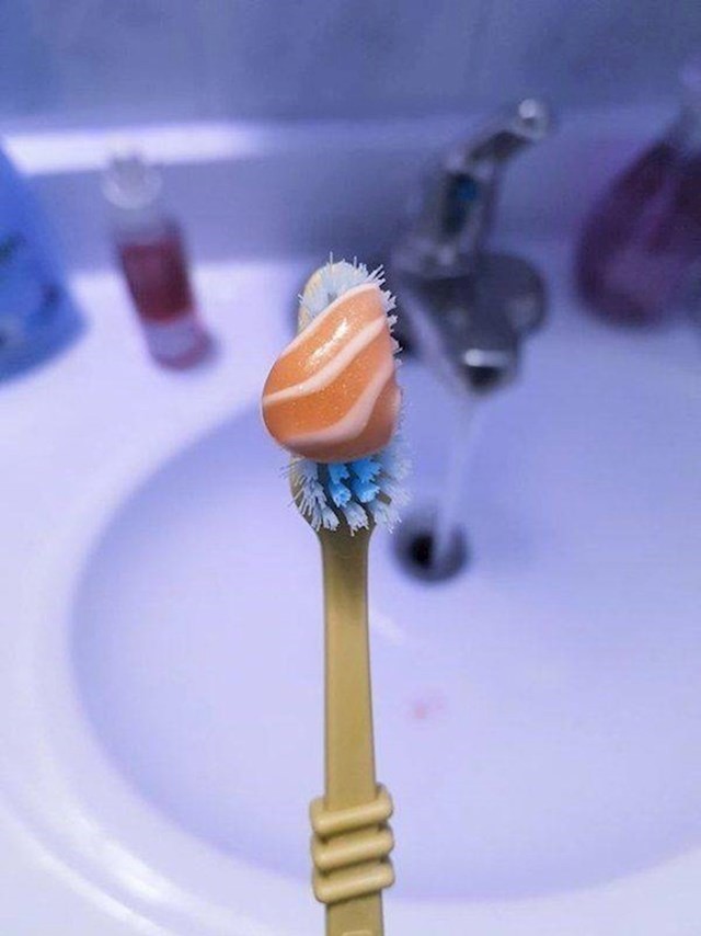 Losos ili pasta za zube?