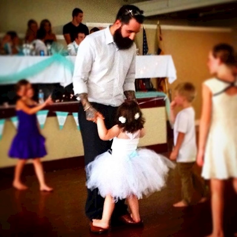 "Tata, pleši sa mnom!"