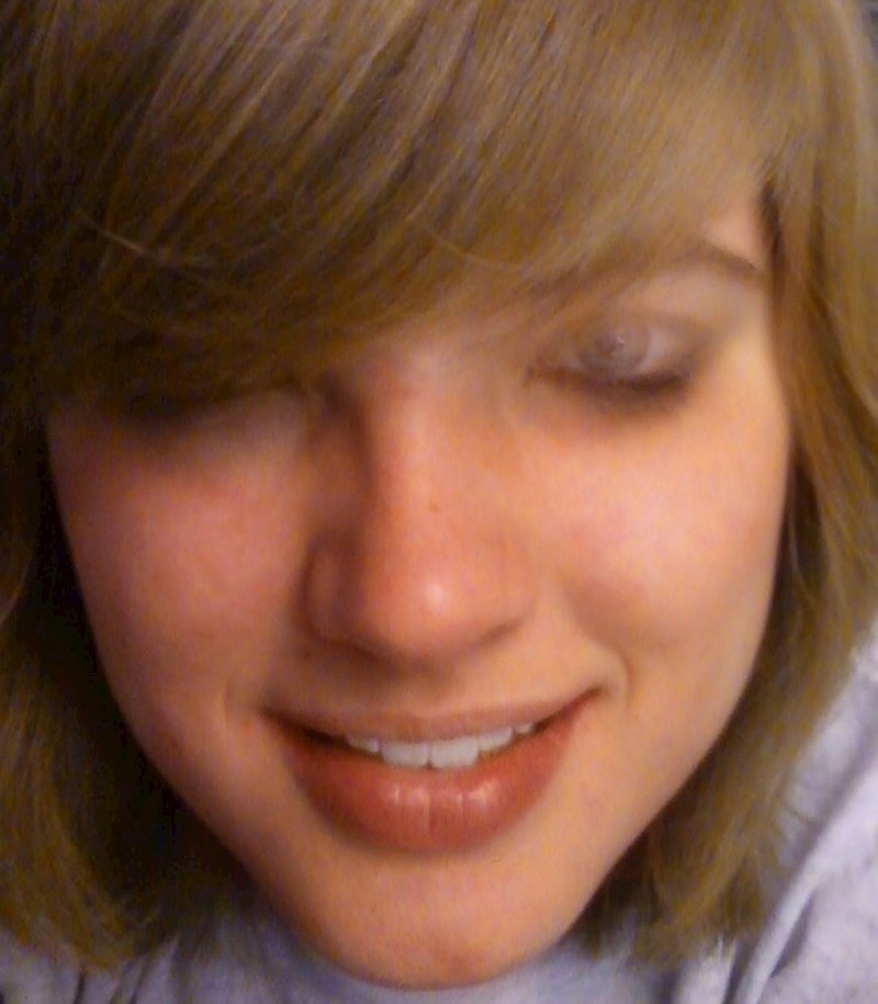 11. Oko joj je zatvoreno i otvoreno istovremeno😆