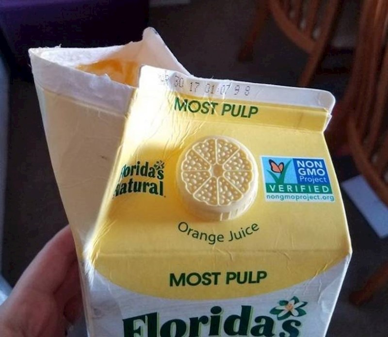 15. Zašto otvarati sok na za to predviđenom mjestu kad postoji bolji način😅