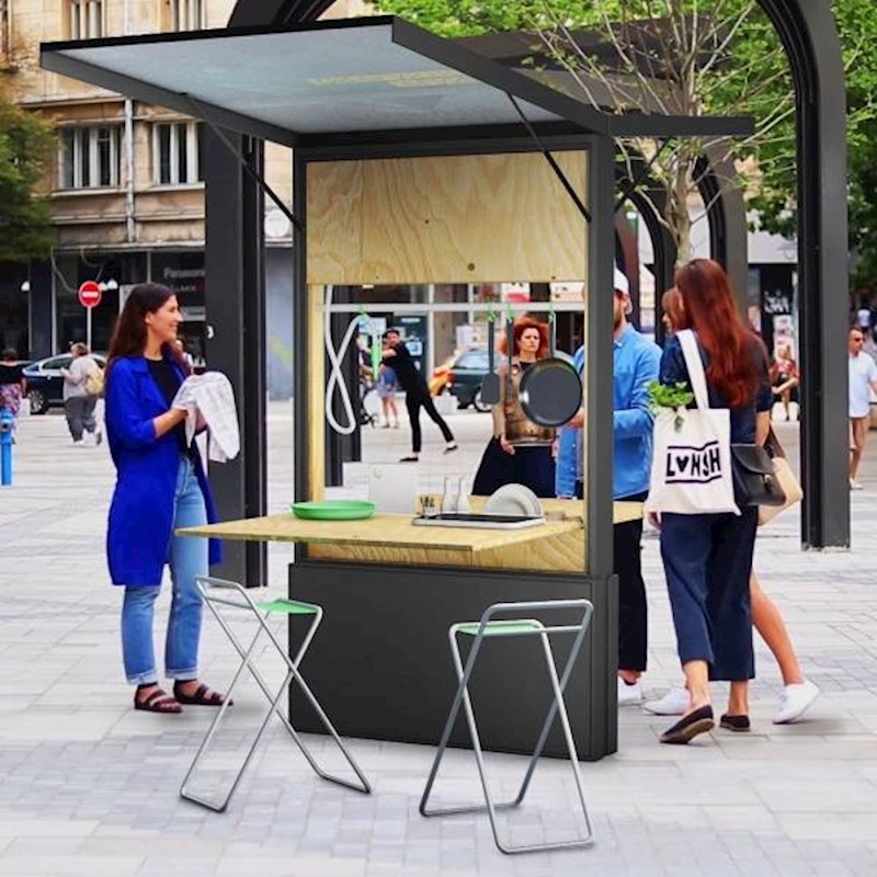 9. Javna kuhinja usred trga