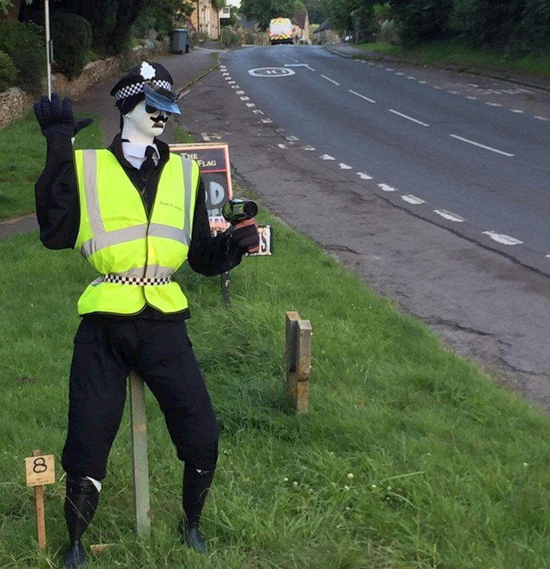11. "Ovako su u mojem selu pokušali riješiti problem prebrze vožnje..."