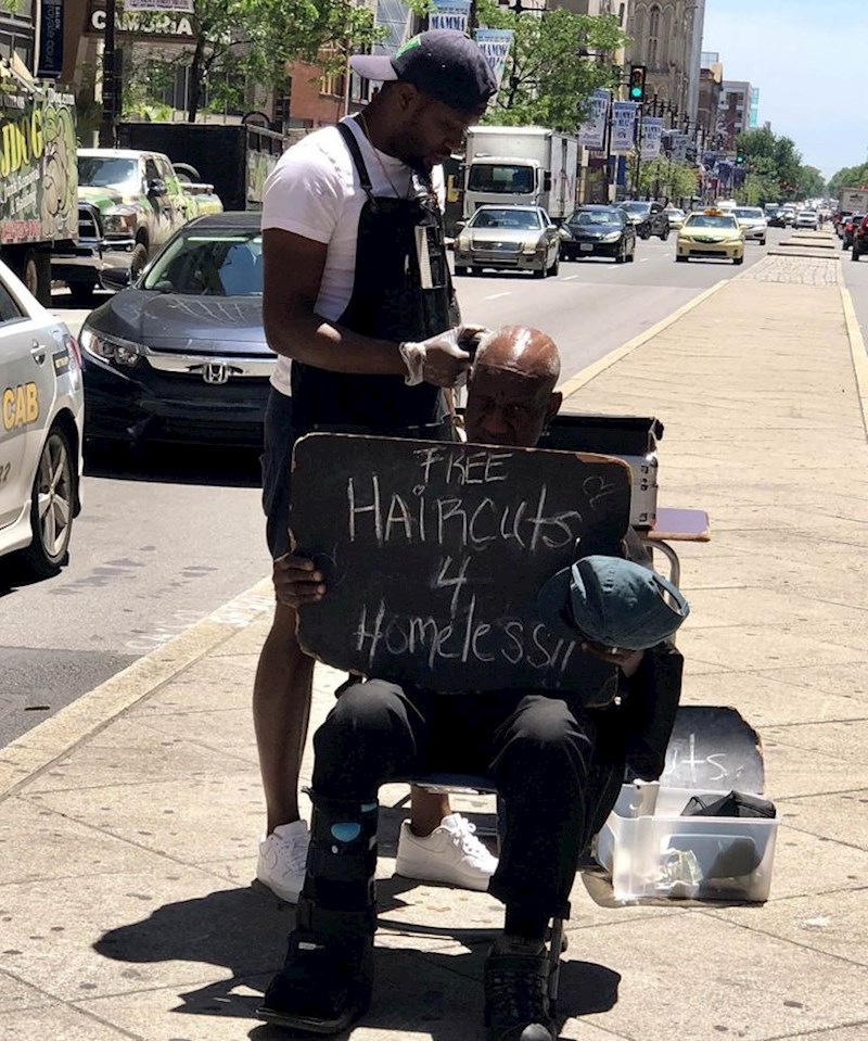 11. Besplatno šiša beskućnike🥰