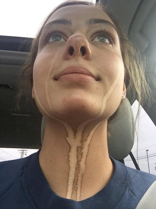 7. Išla je na spray tan i zaboravila da ne bi trebala plakati. Njezine tajne sada su otkrivene...