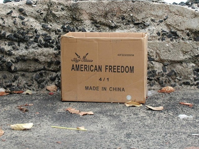 8. Sve je "Made in China", pa i "Američka Sloboda"