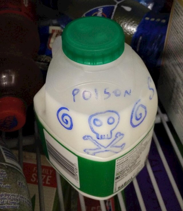 18. Ovaj tip ovako sprječava da mu kolege s posla kradu mlijeko😂