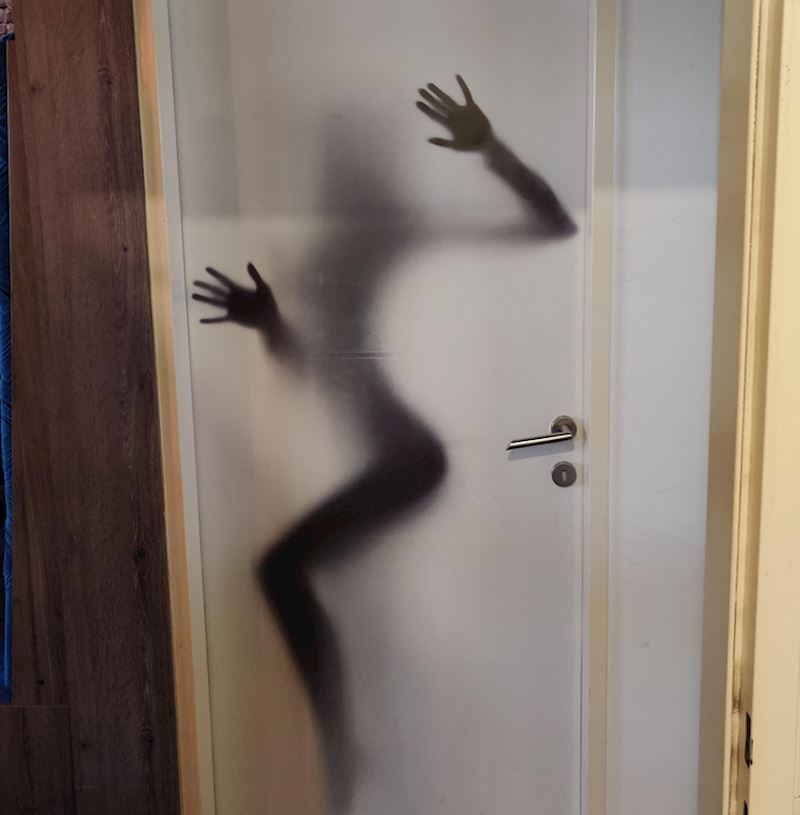 16. Ulaz u jedan ženski wc