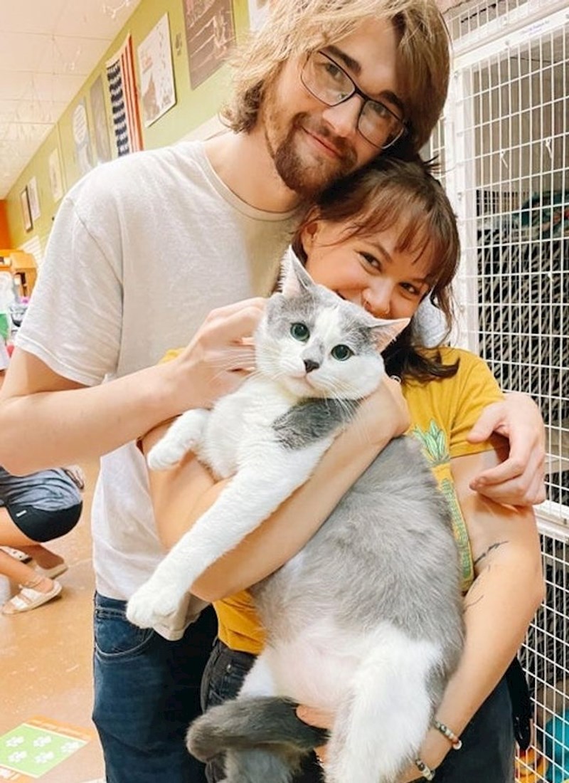 2. "Danas smo usvojili ovog velikog dečka!"