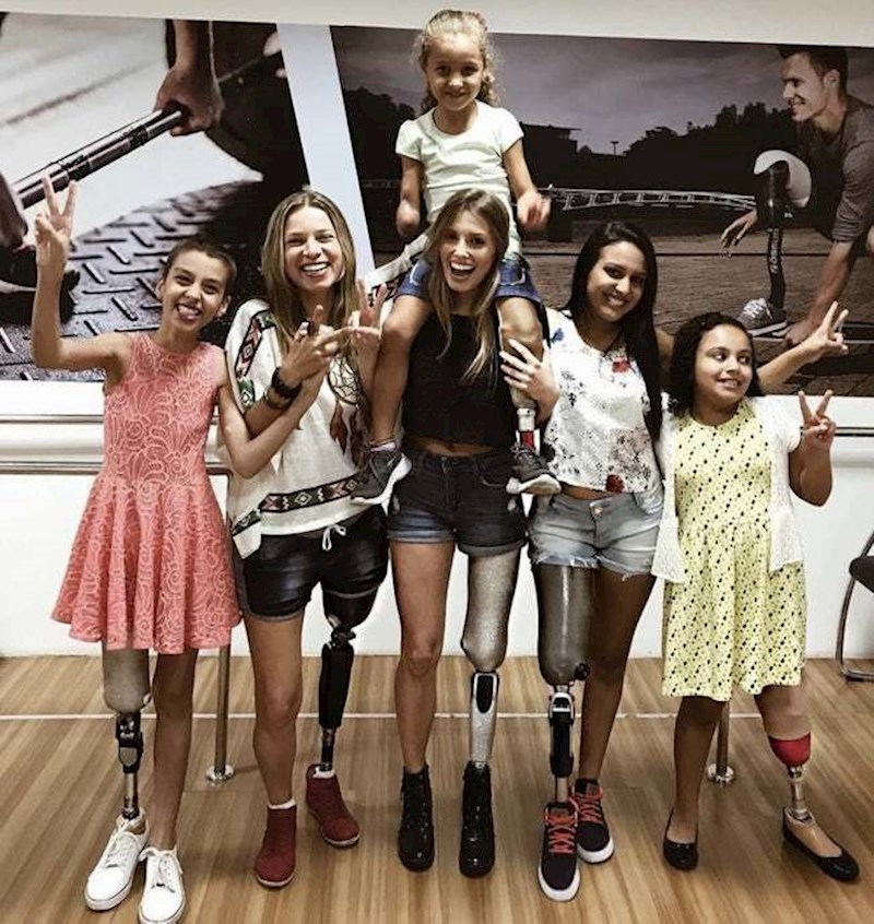 7. Ove lijepe i pozitivne djevojčice.