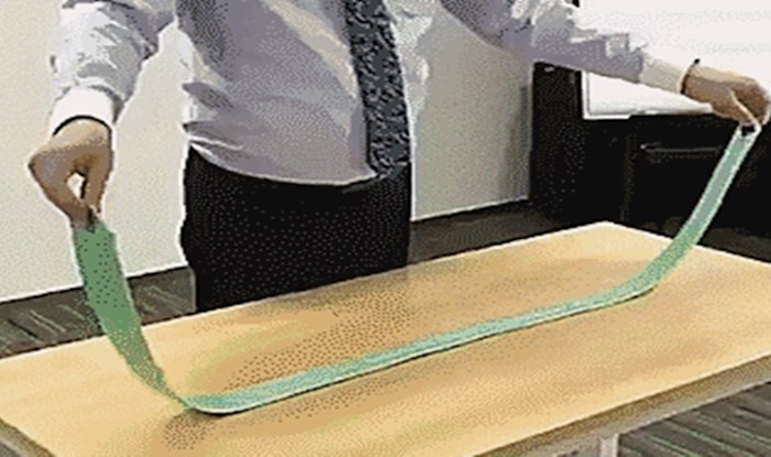 Ako imate problema s vezanjem kravate, morate pogledati ovaj genijalan trik