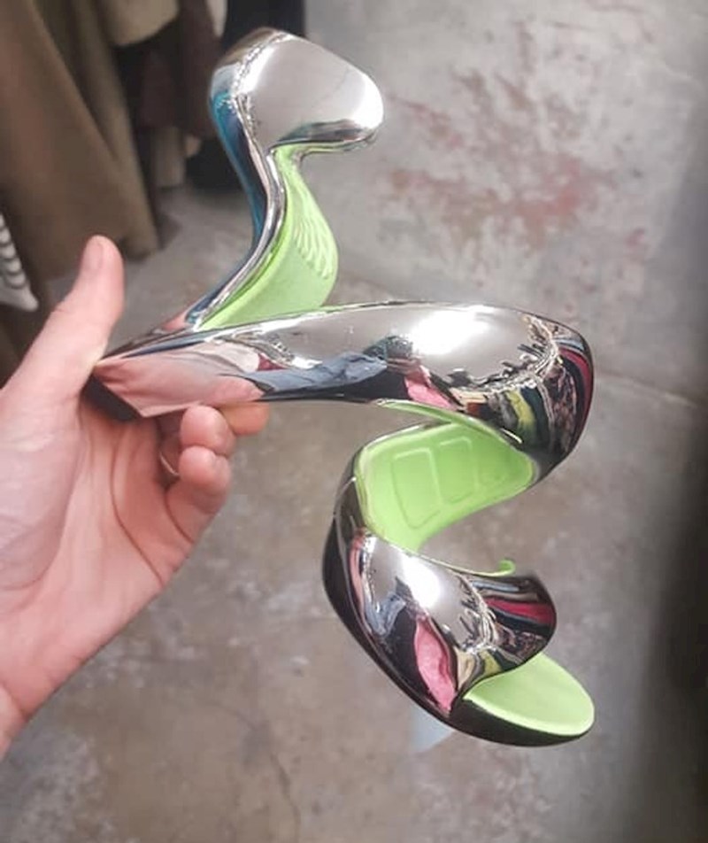 8. Vjerovali ili ne - ovo je cipela koju je netko pronašao u jednom second hand shopu