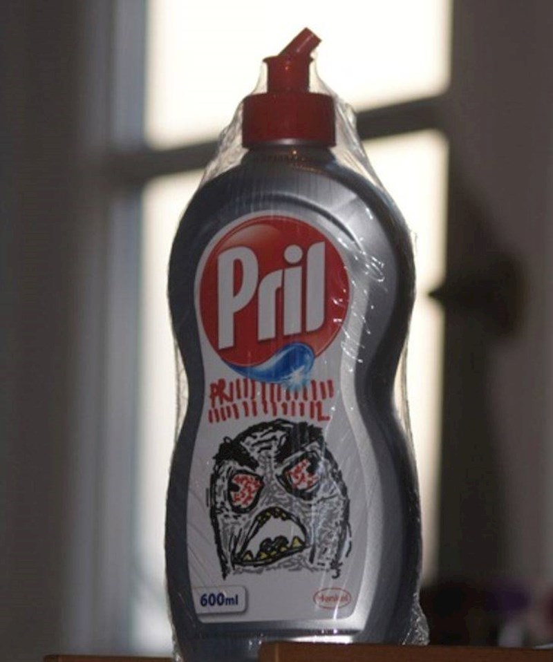 2. Nepotrebno zapakiran detrdžent za suđe