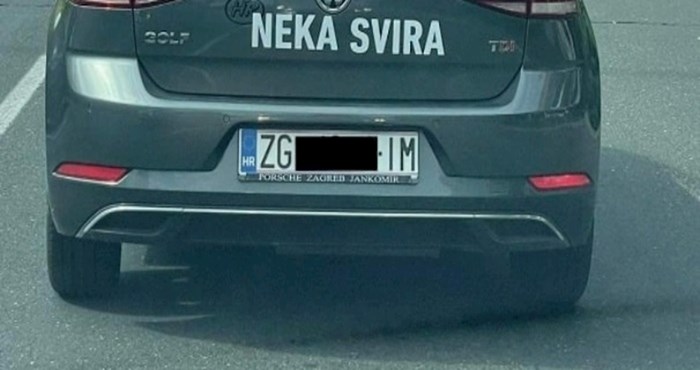 Netko je na cesti u Zagrebu primijetio auto s urnebesnom porukom, fotka je odmah postala hit