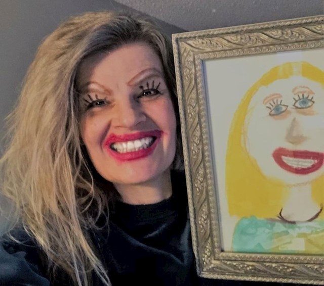 2. Kćerka me uredila kako bih malo više nalikovala na njezin portret.🤣