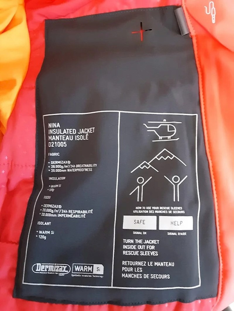 13. Moja skijaška jakna ima uputstva za poziv upomoć
