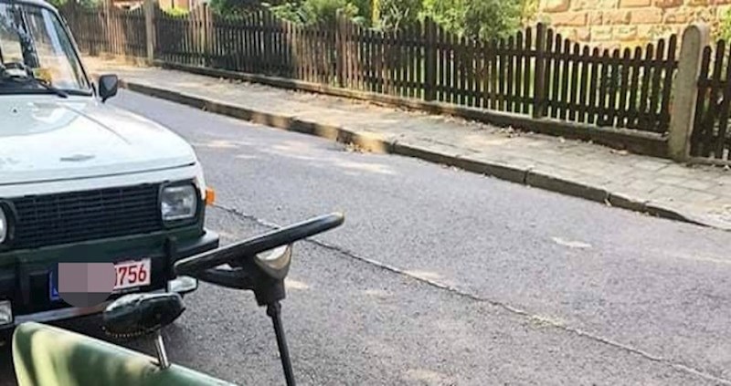 Netko je uz cestu uočio nesvakidašnji bicikl i morao ga svima pokazati, fotka je odmah postala hit