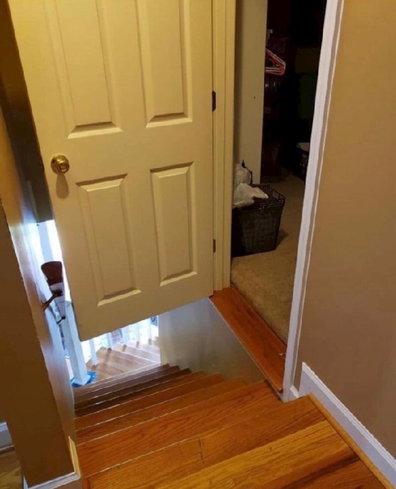 1. Ovo je vjerojatno inspirirano Minecraftom