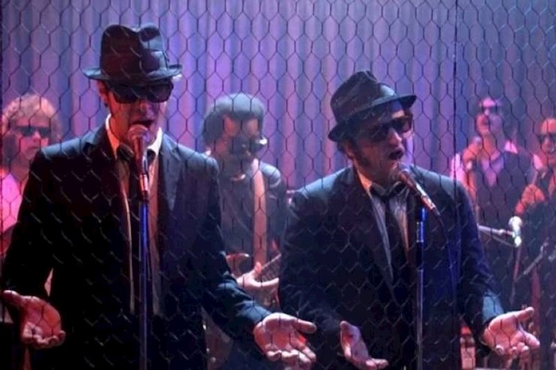10.Tijekom snimanja filma The Blues Brothers (1980), ovisnost o kokainu John Johna Belushija bila je toliko očita da je Universal Studios uključio njegovu cijenu u filmski budžet.