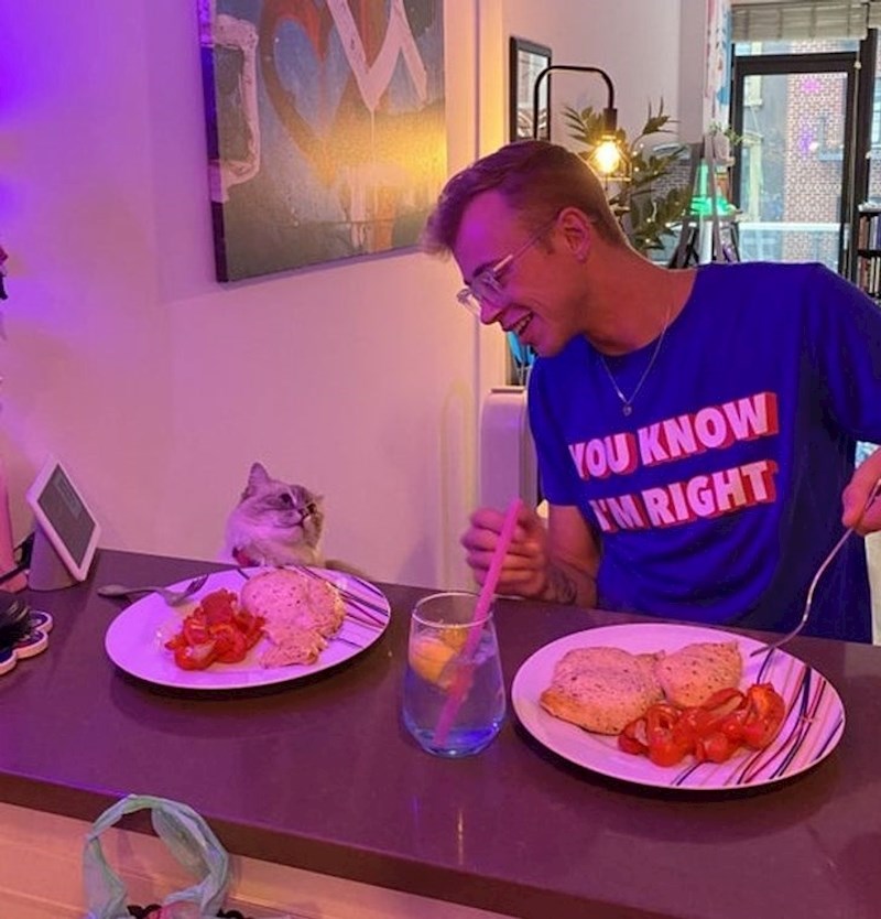 9. "Trebam još hrane, čovječe!"