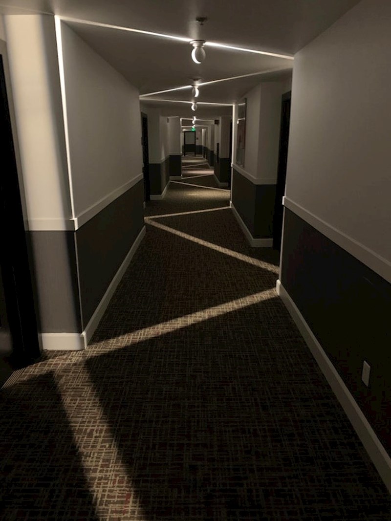 25. Igra svjetla i sjene.