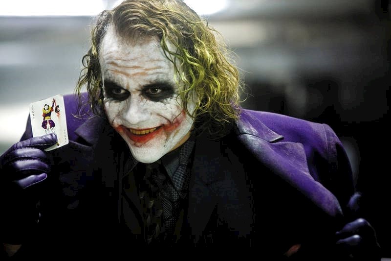 8. Kada je objavljeno da će Heath Ledger glumiti Jokera u Vitezu tame ljudi su se počeli buniti