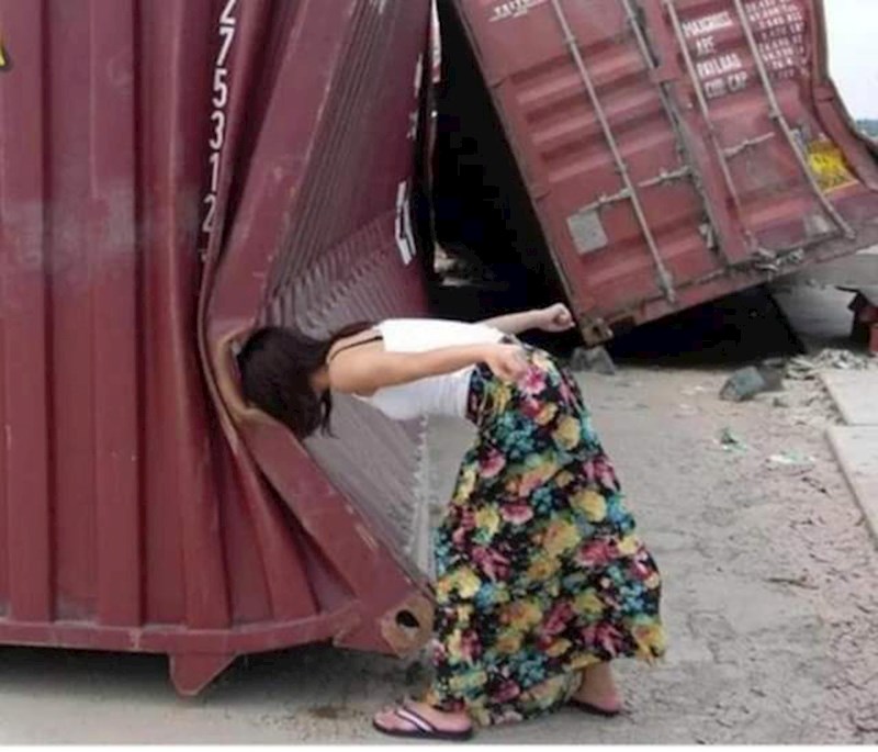 16. Bome ima jaku glavu😂