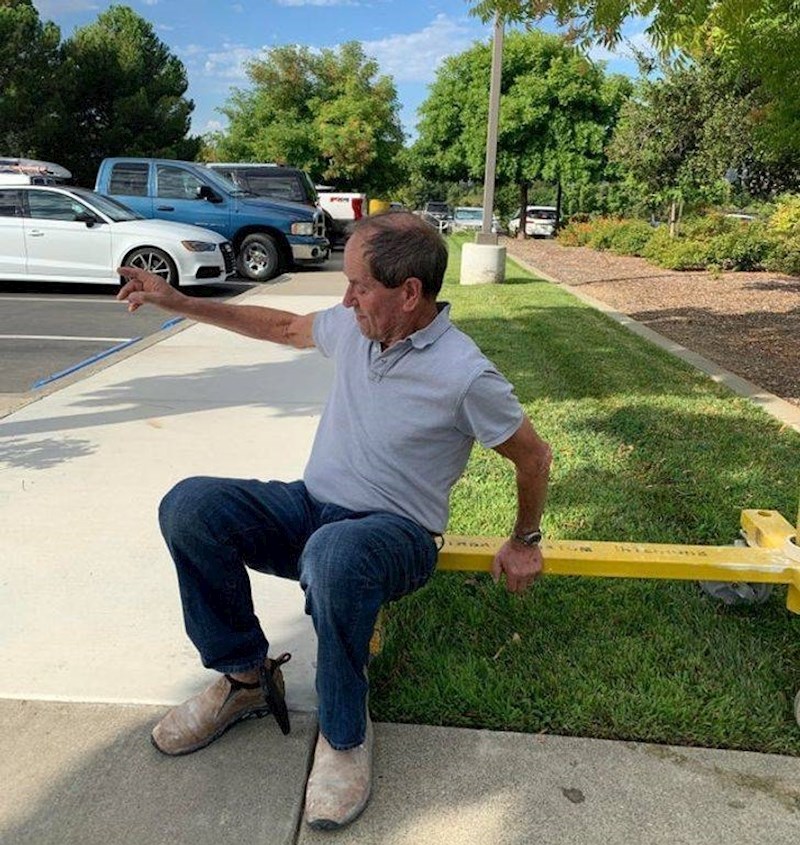 15. Trenutak kad mu je ispao mobitel