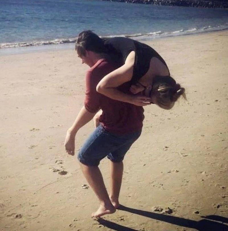 5. Ruka ili stopalo, teško je reći