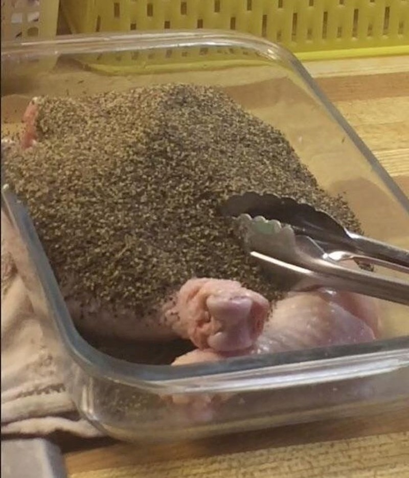 9. Malo mu je pobjeglo papra...