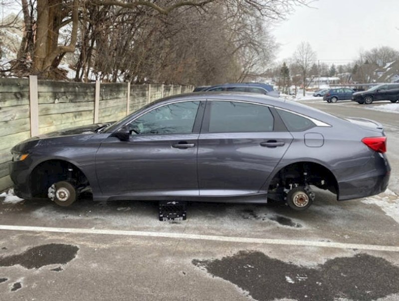 9. "Vratio sam se po auto nakon posla i pronašao ga ovako."