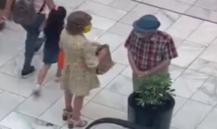 Stariji par odlučio je ukrasti biljku iz jednog shopping centra, snimka je postala viralni hit