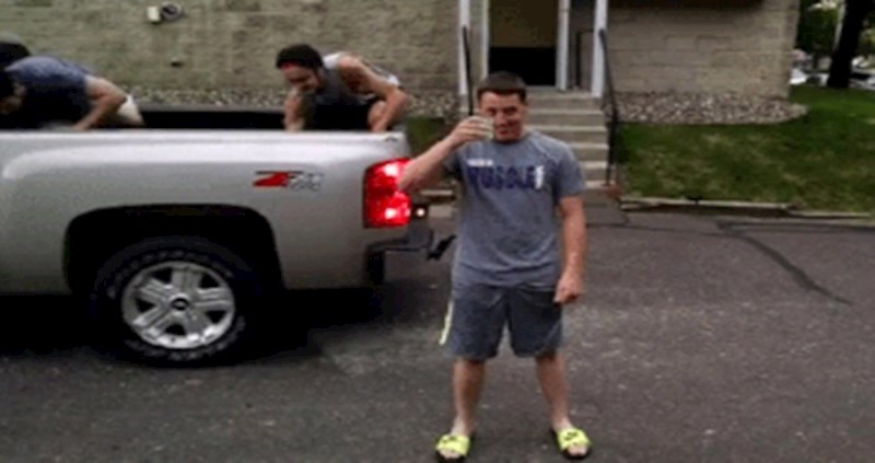 Odlučili su nasamariti jadnog lika, ali dogodilo im se nešto neočekivano