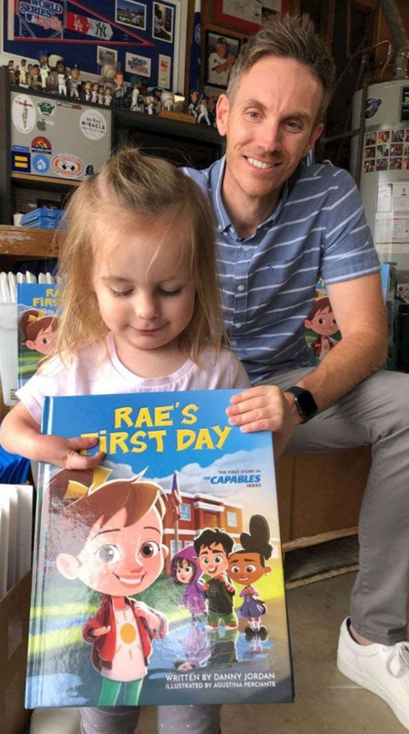 7. "Moj brat napisao je i izdao slikovnicu za svoju kći koja je rođena s deformitetom na ruci."