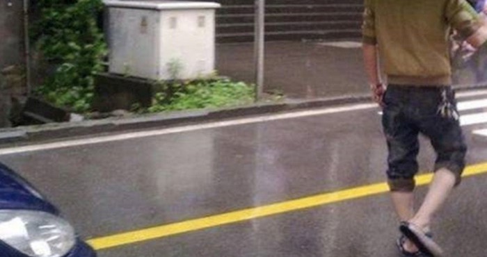 Njemu kišobran ne treba, od kiše se zaštitio pomoću nečeg drugog